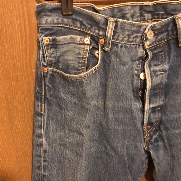 Levi's 501 Jeans Original Button Fly Medium Wash Cotton Straight Leg  34x38 - Picture 3 of 9